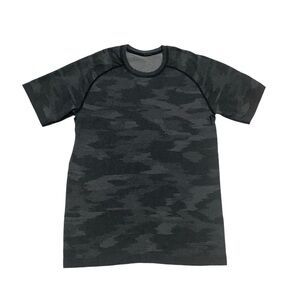 Lululemon Metal Vent Tech Grey Camo Tee Sz Small Short Sleeve